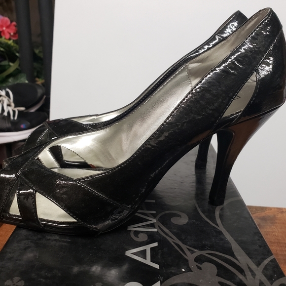 Rampage heels size 8.5 - Picture 3 of 4